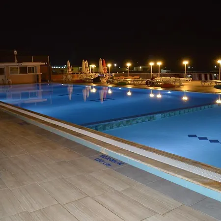 Lades Hotel *